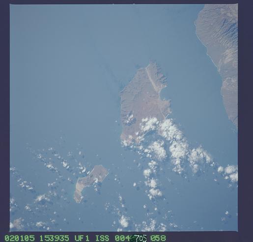 ISS004-705-58 Vicente e Lucia.jpg - Le isole di São Vicente e Lucia